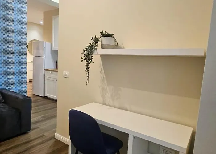 Deluxe One-Bedroom Apartment